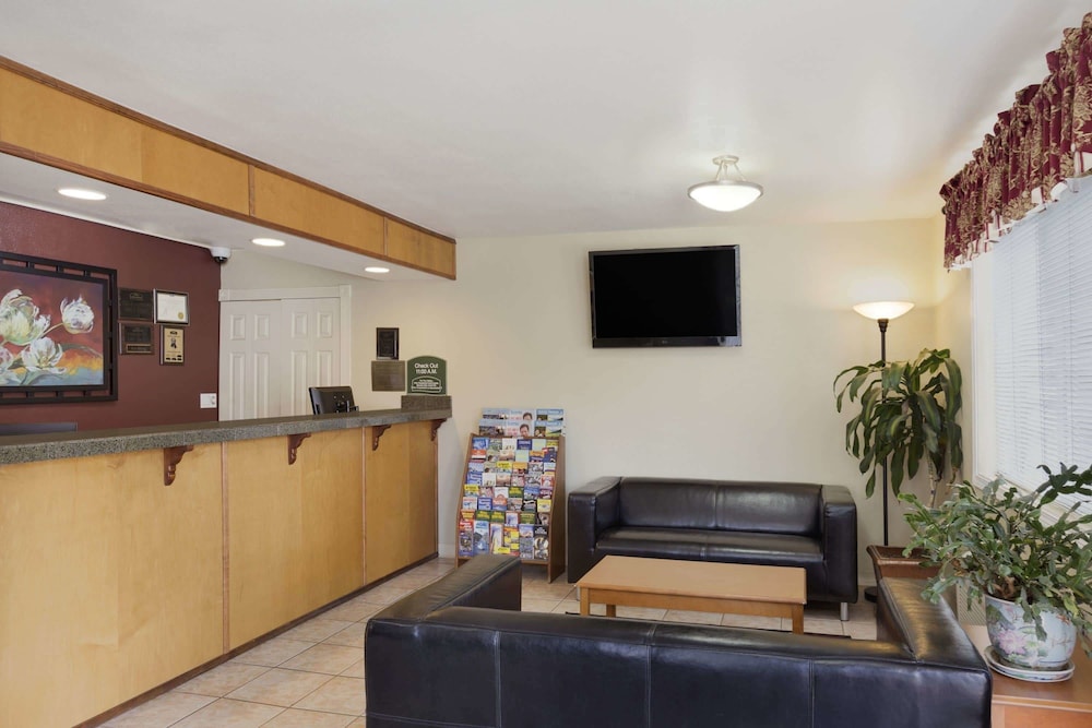 Howard Johnson By Wyndham Salem 4/33