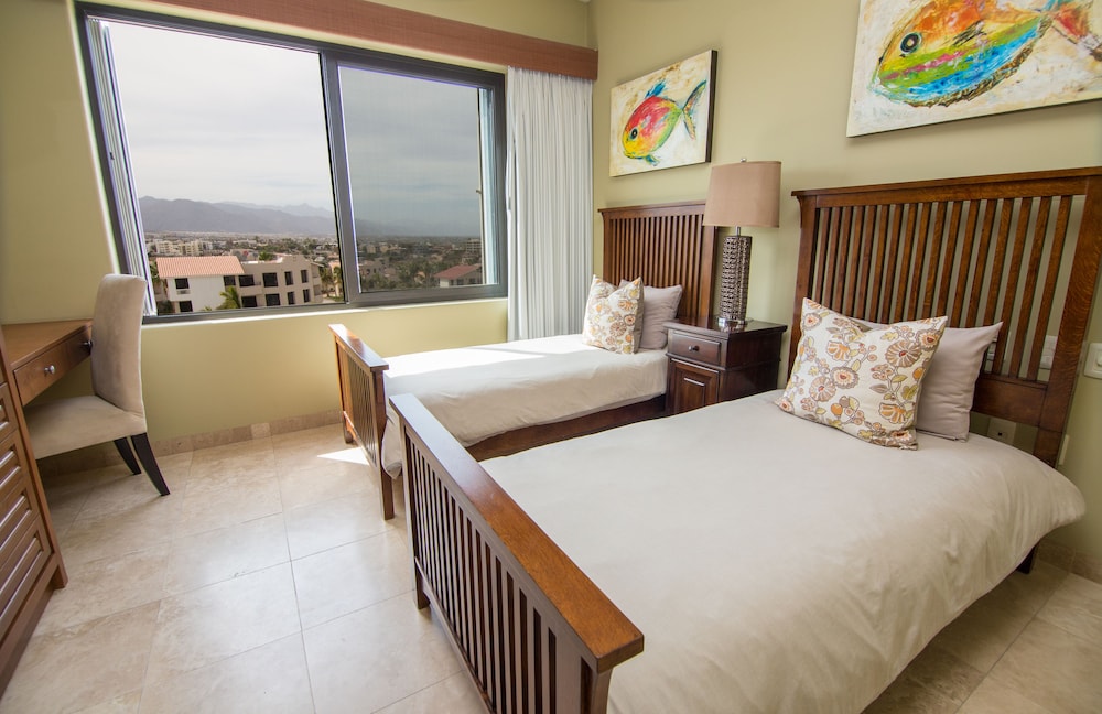 3 Bedrooms, Luxury, Penthouse, 2 King Beds, Ocean View, Jetted Tub