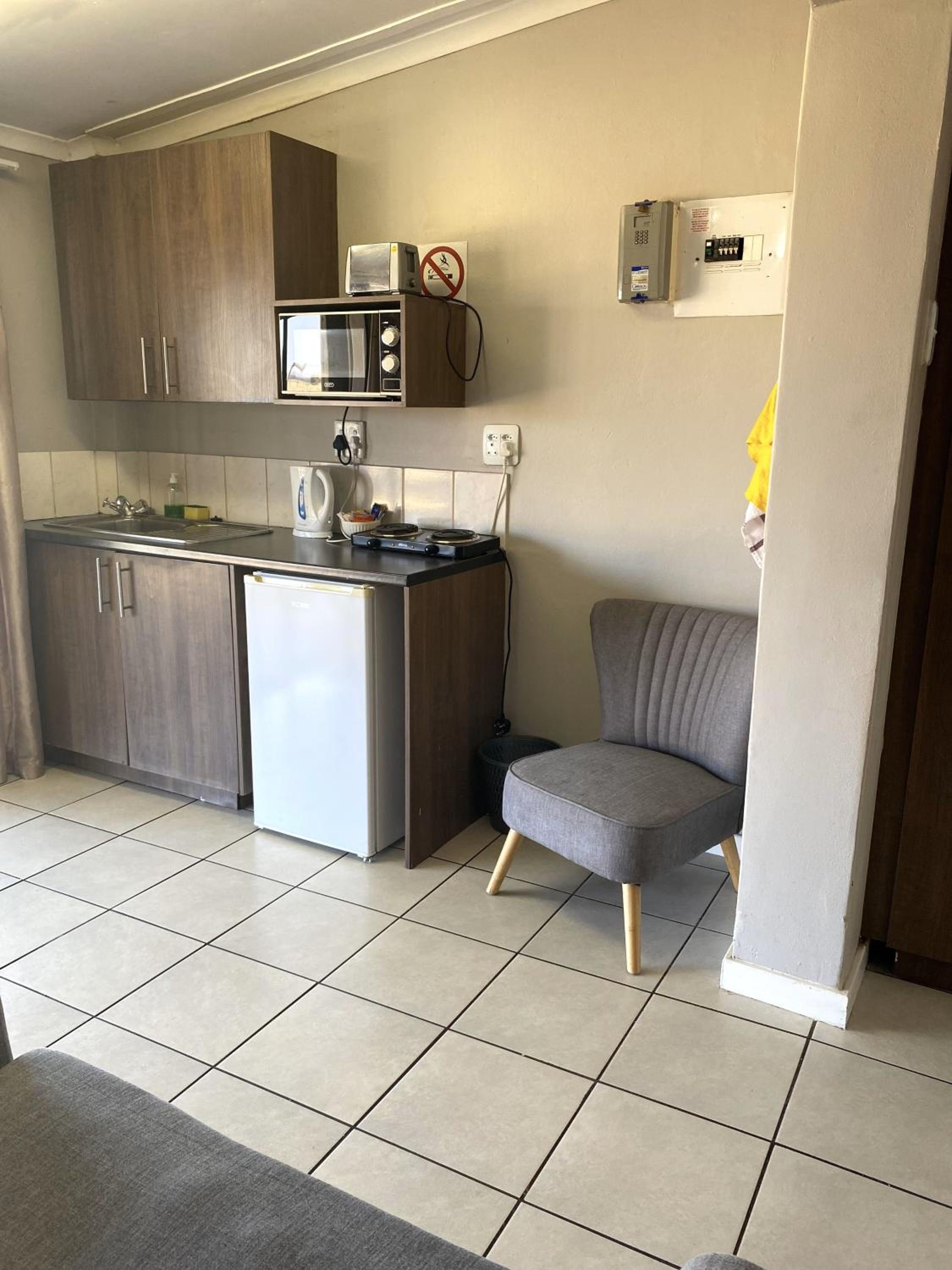 Newlands Country Lodge 2/16