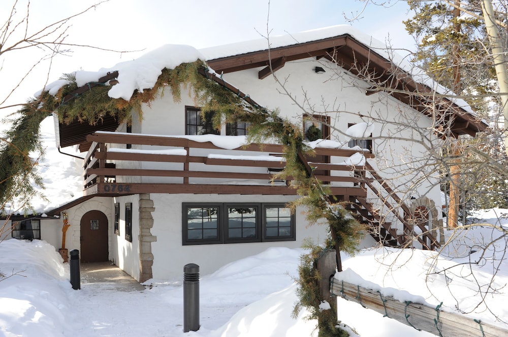 Ski Tip Lodge 1/63
