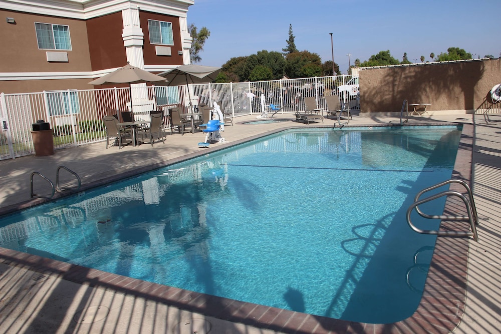 Best Western Americana in DINUBA - CA