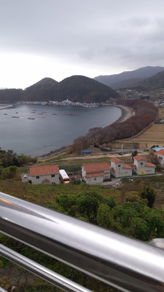 Namhae Oceanview Pension 35/41