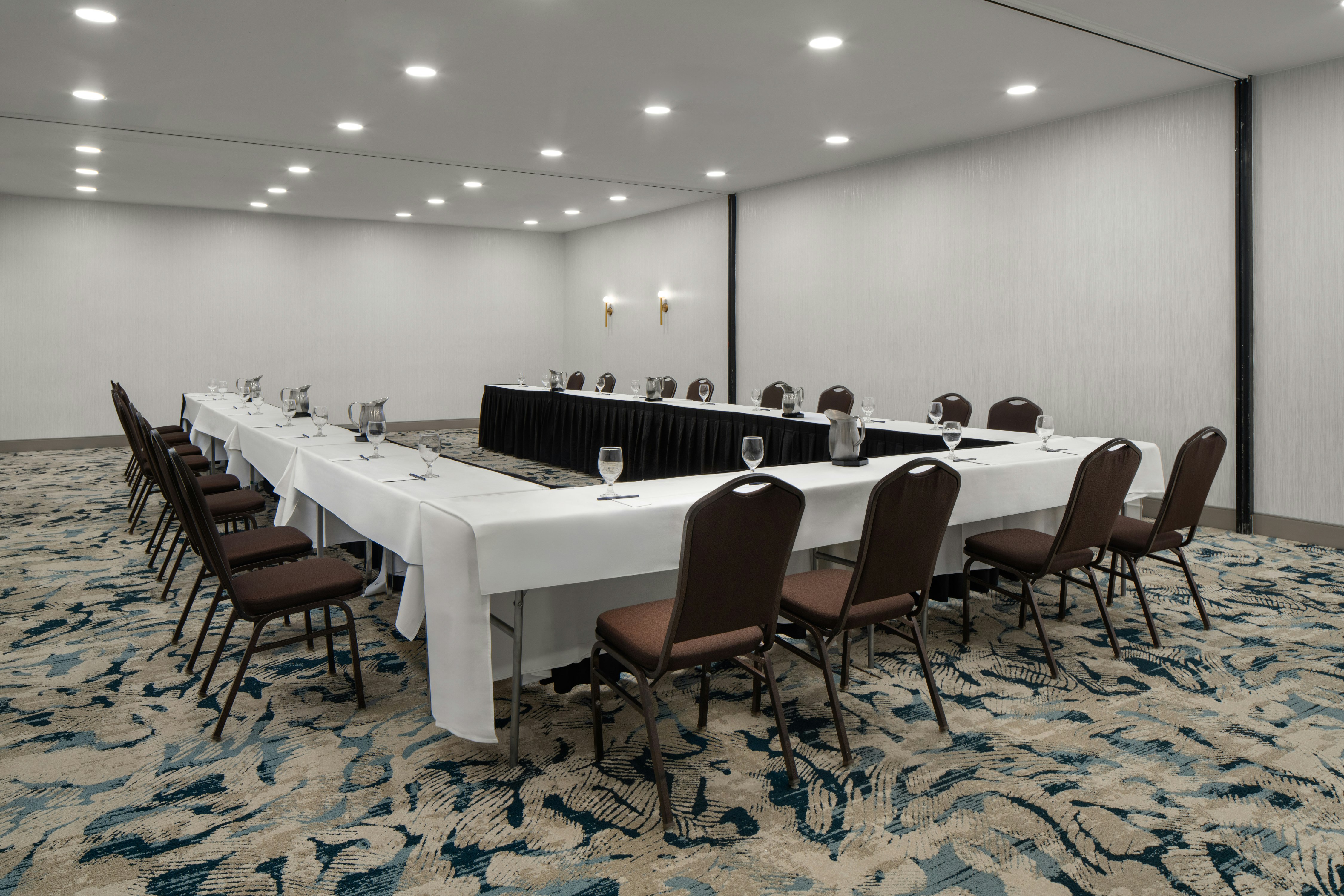 DoubleTree by Hilton Hotel Norfolk Airport 43/54