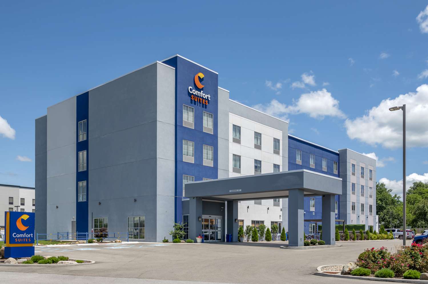 Comfort Suites Richmond East 21/25