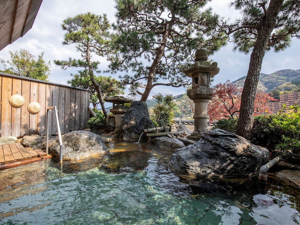 Wakamatsu Yugawara Sekitei (ex Wakamatsu Yugawara Hot Spring Resort) 20/50