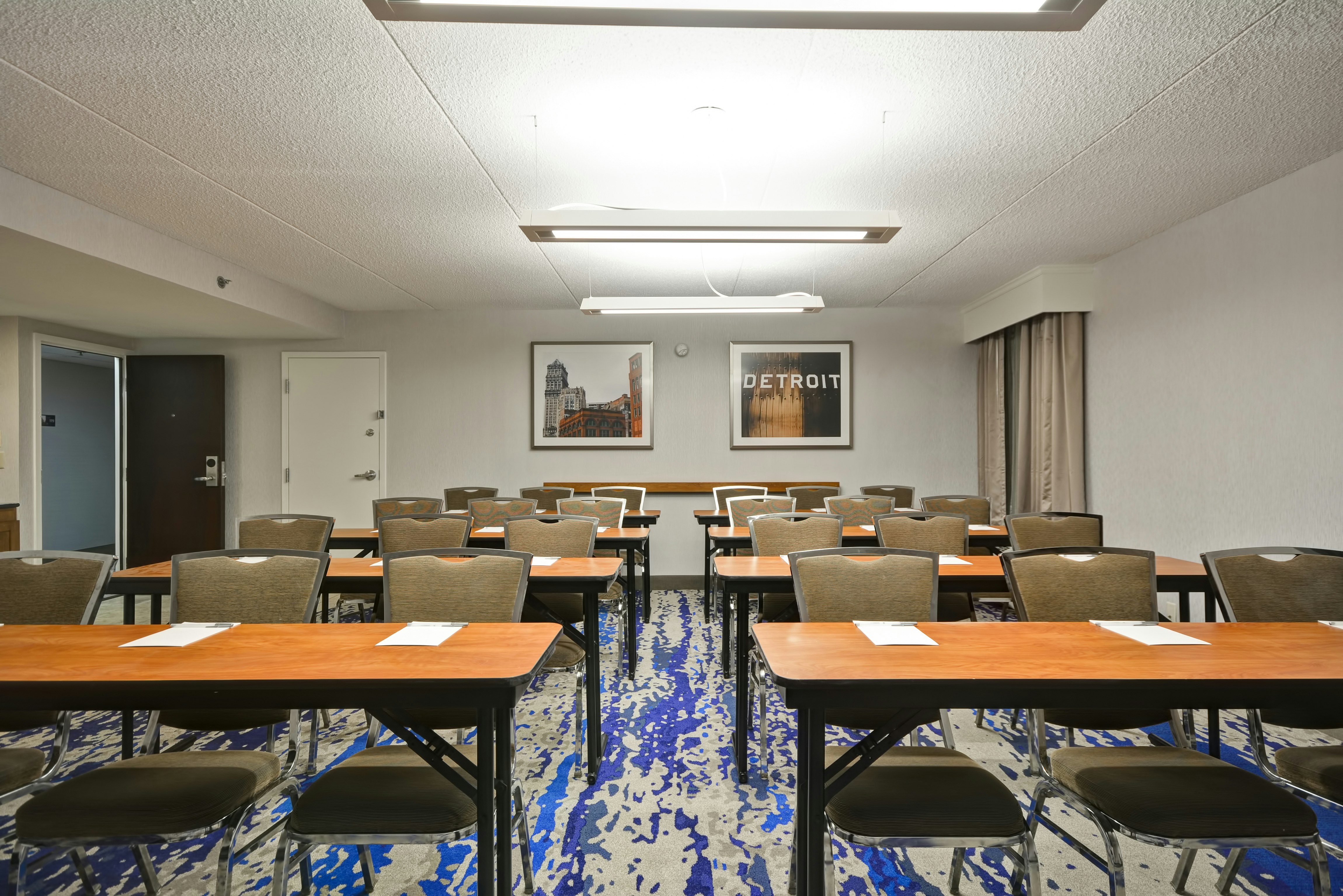 Hampton Inn Detroit Northville 42/56