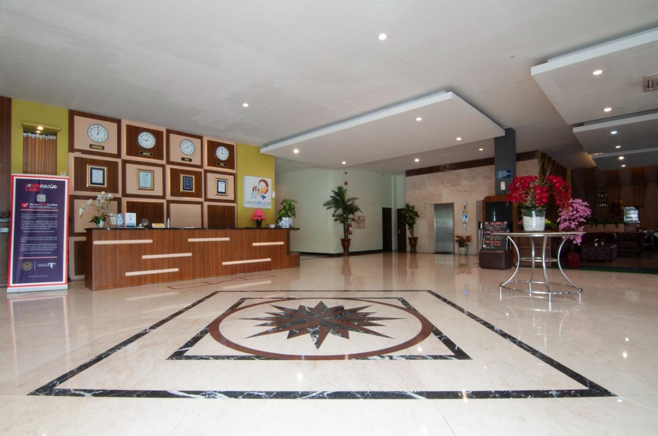 Grand Master Hotel Purwodadi 9/42