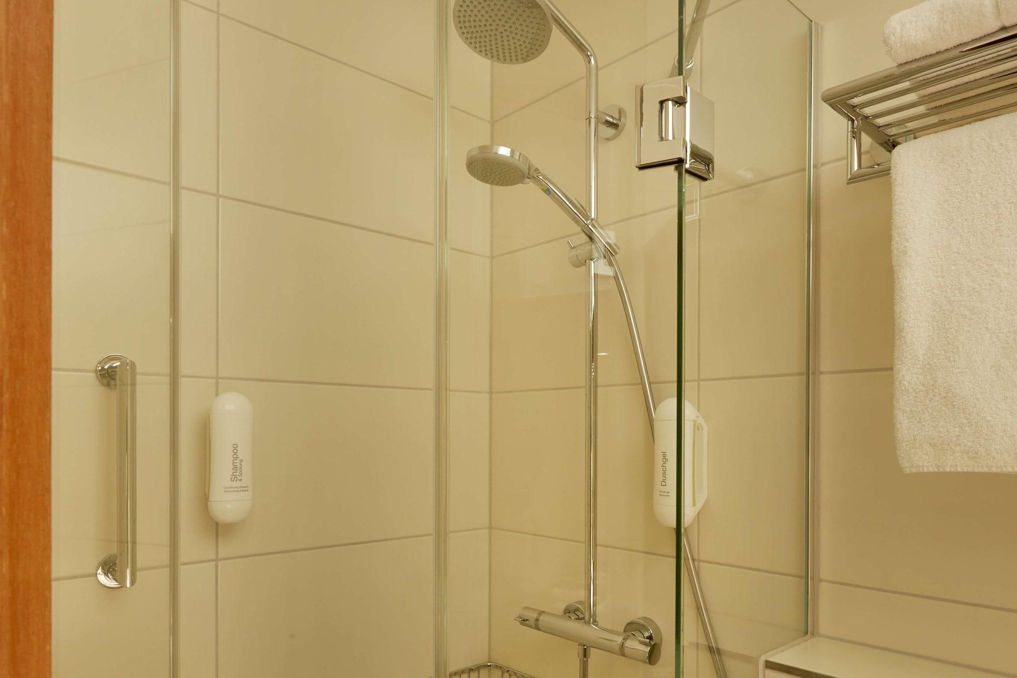 استوديو عائلي بغرفة نوم واحدة، H Hotel Nuremberg Ex Ramada Landhotel 3/4