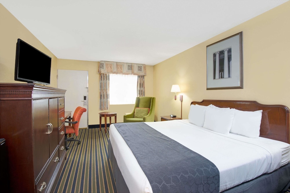 Days Inn by Wyndham Towson 10/29