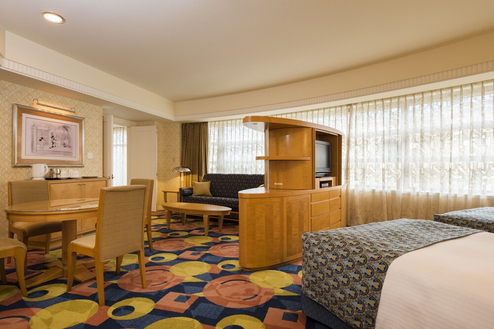 Disney Ambassador Hotel 37/50