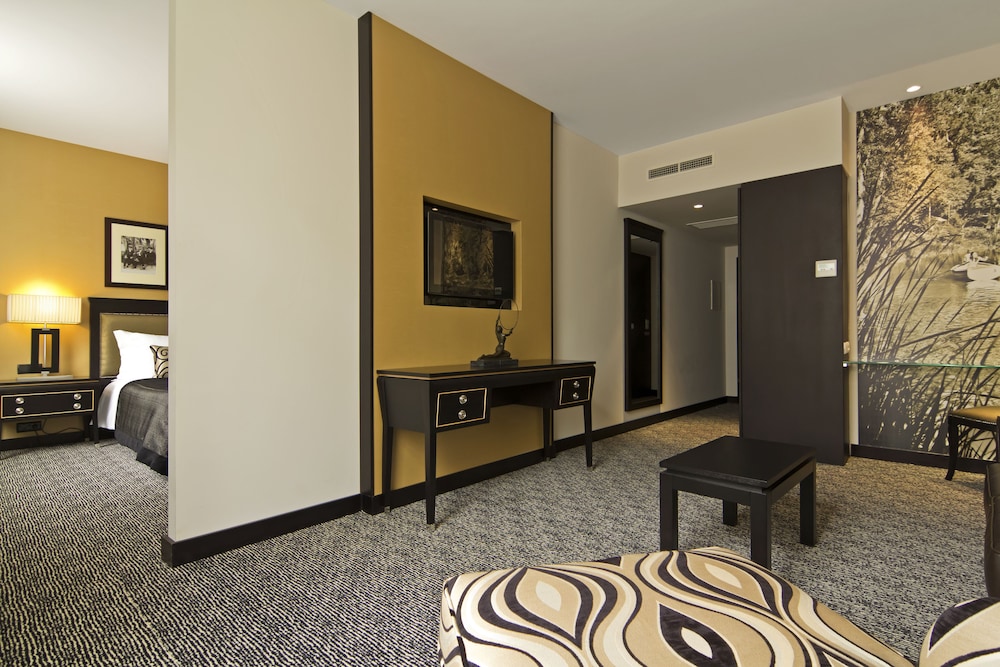 Sana Silver Coast Hotel 34/65