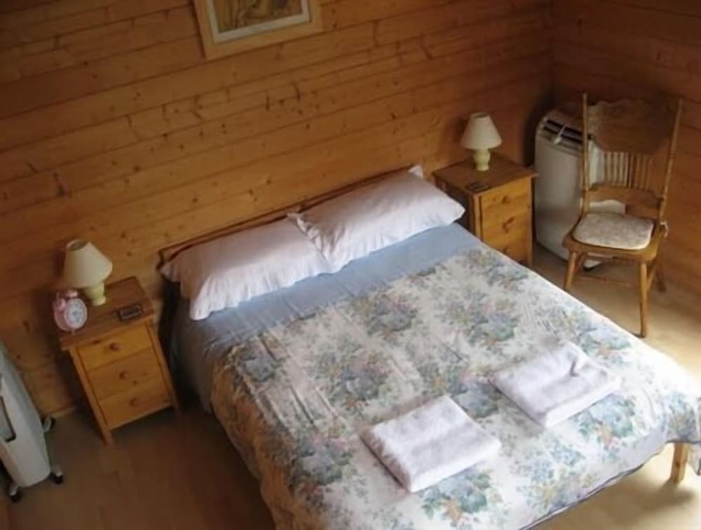 Hillside Self Catering 14/20
