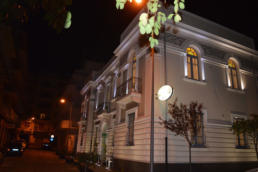 Villa Italia Bed And Breakfast 1/49