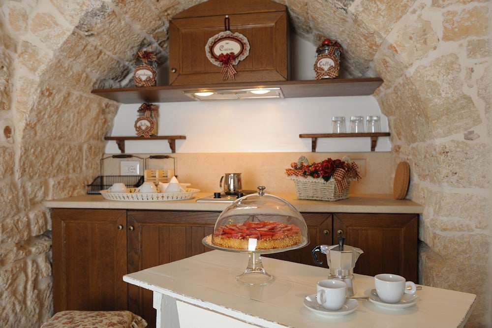 Romantic Trulli 11/23