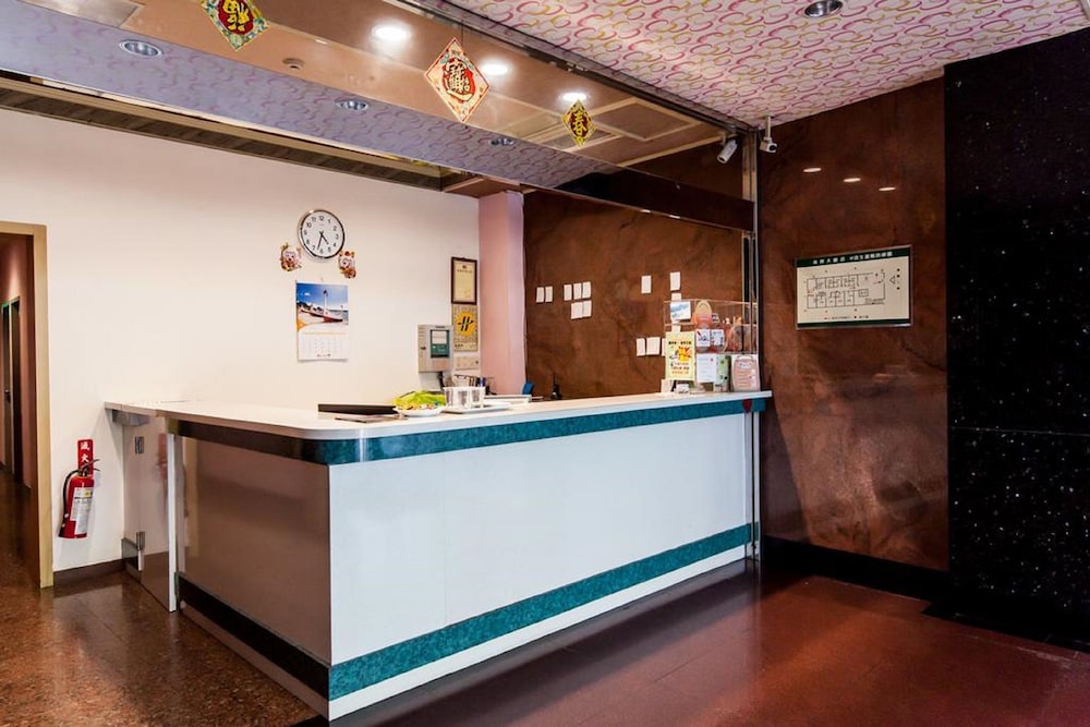 Ruei Gung Business Hotel 8/48