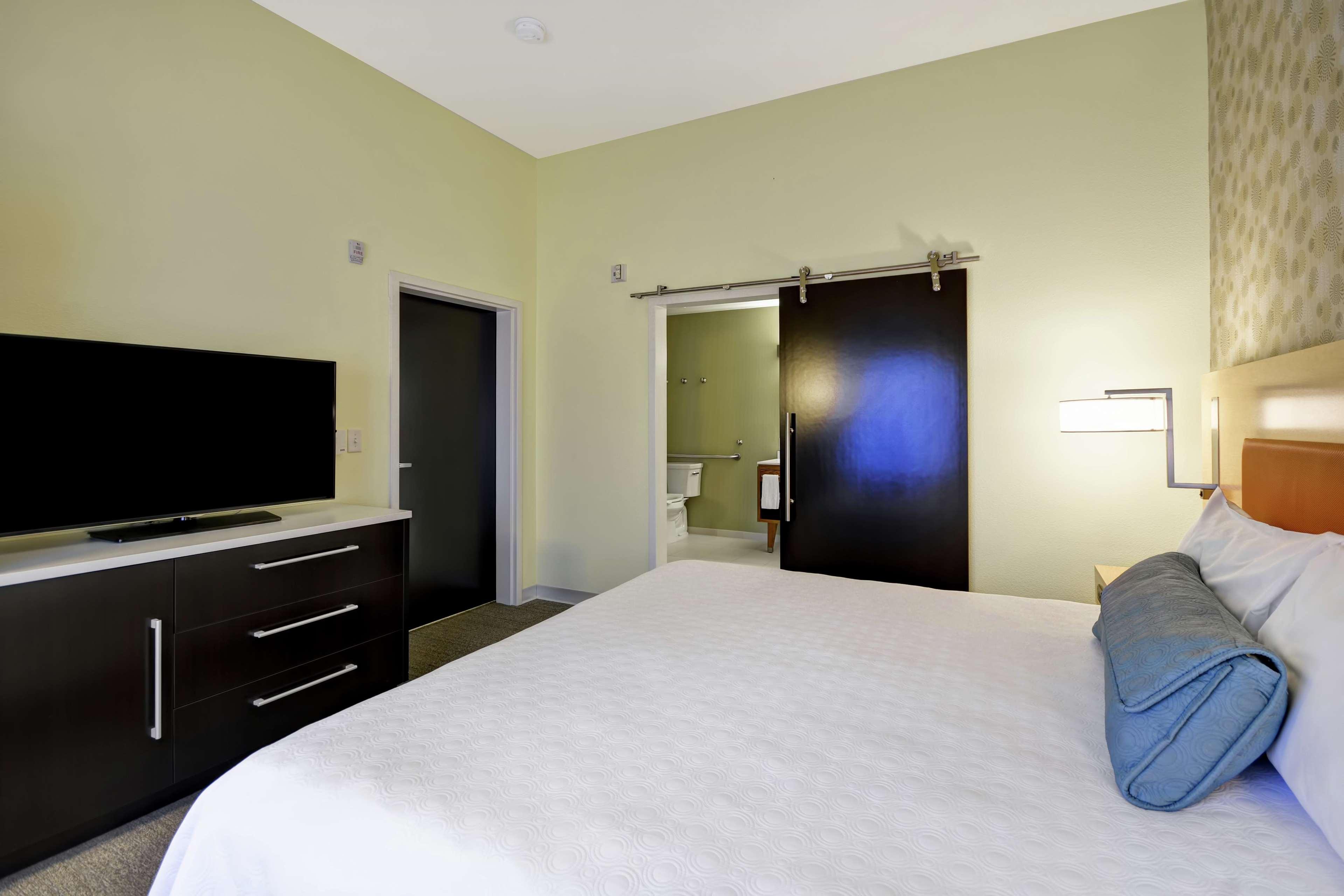 1 Bedroom, Suite