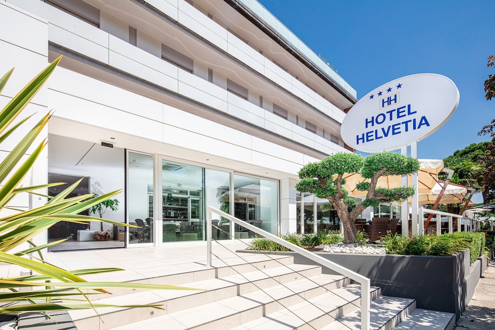 Helvetia Hotel 1/20