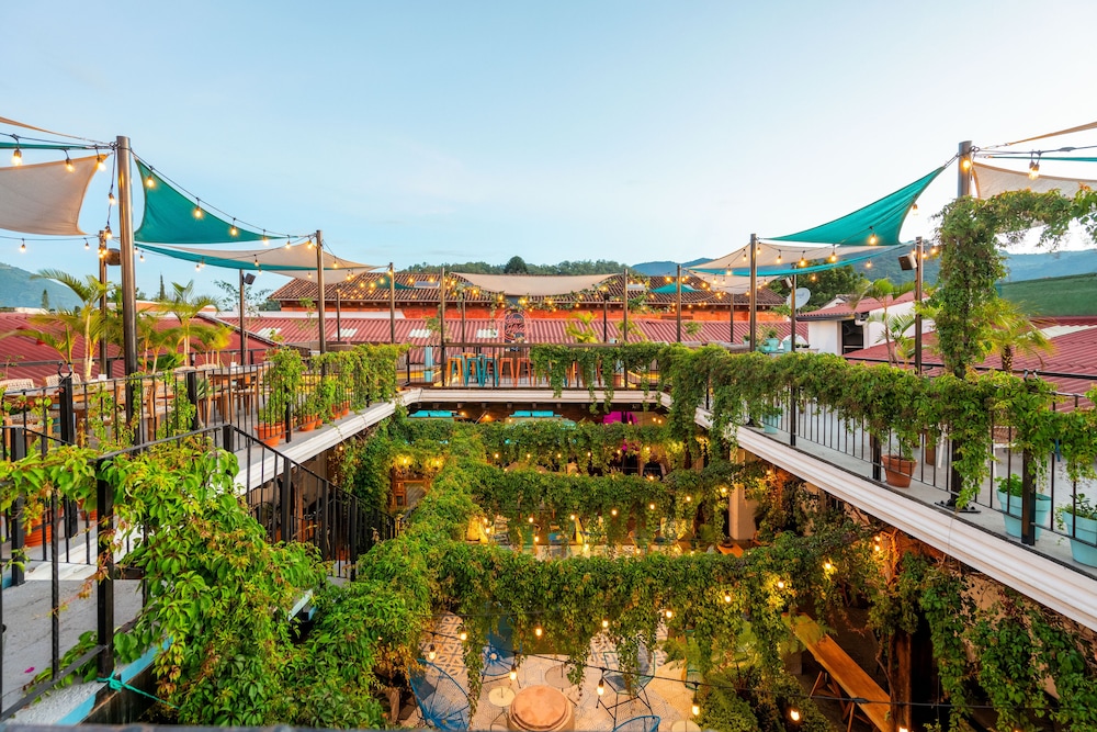 Adra Hostel 45/50