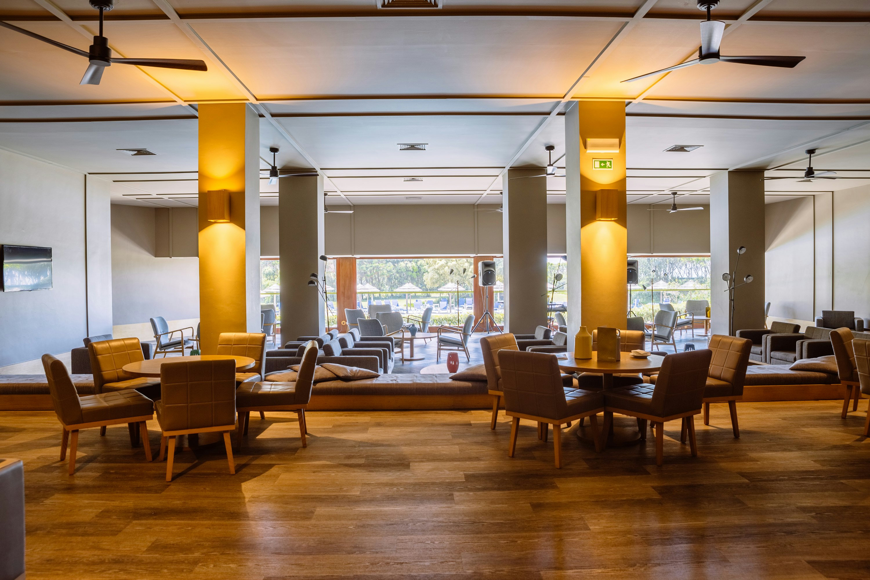 Axis Vermar Conference And Beach Hotel 24/36