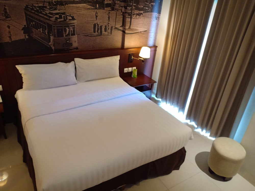 Varna Culture Hotel Soerabaia 9/49
