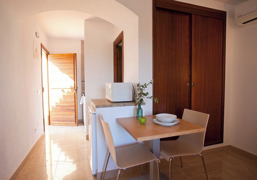 Apartamentos Sol Romantica by DOT Suites 39/57