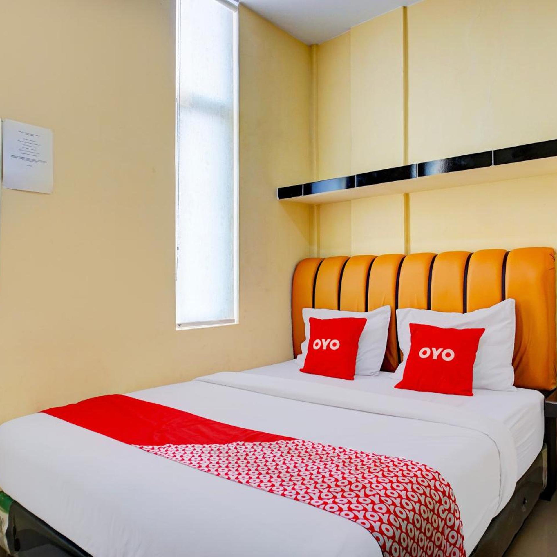 Room at Super OYO 93930 The Sunny Inn, MEDAN