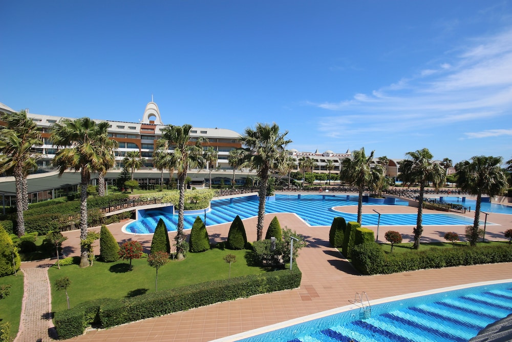 Tui Magic Life Jacaranda 65/68