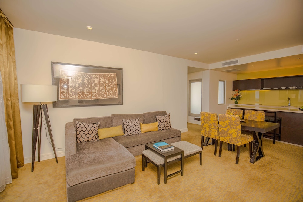 Grand Papua Hotel A Member of Radisson Individuals 45/70