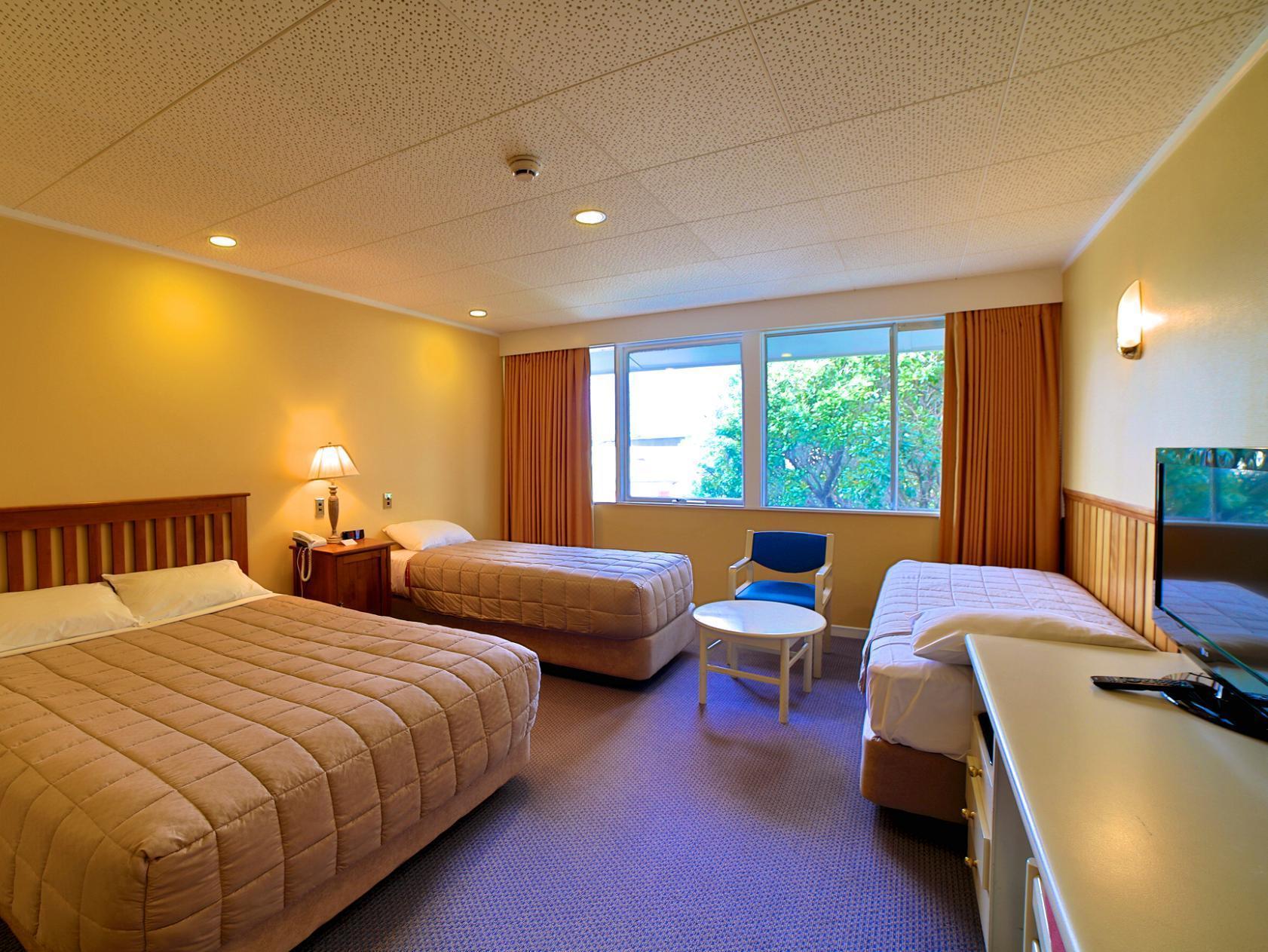 Standard, Queen and Twin Beds