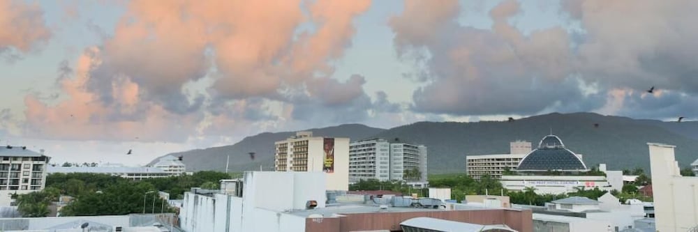 Inn Cairns 45/56