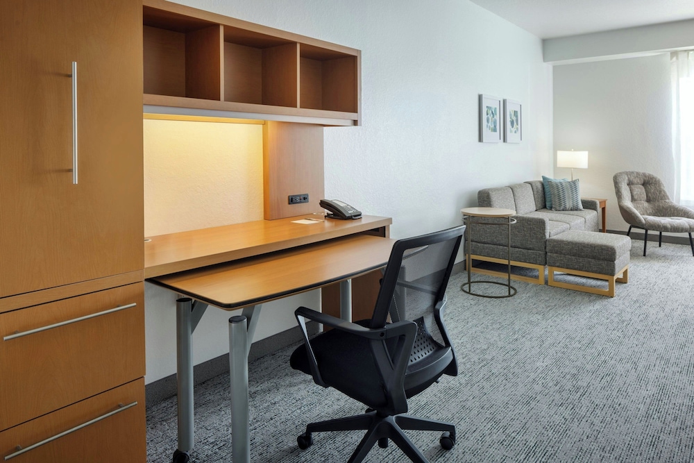 TownePlace Suites by Marriott Orlando East/UCF Area 39/47