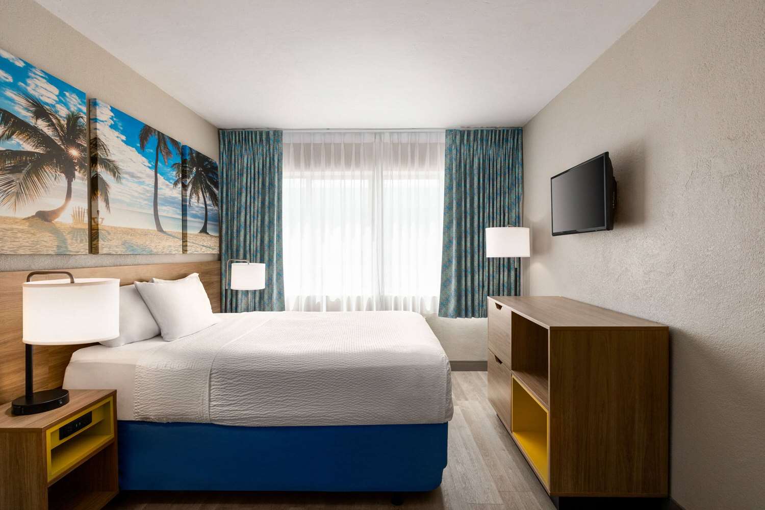 Days Inn By Wyndham Miami Airport North 14/32