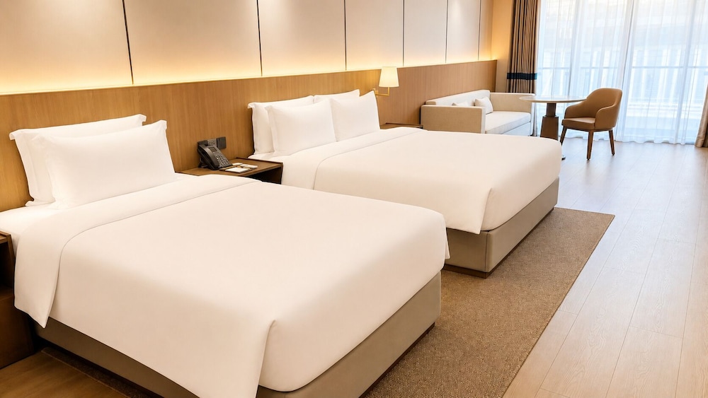 Wyndham Garden Manila Bay 24/63