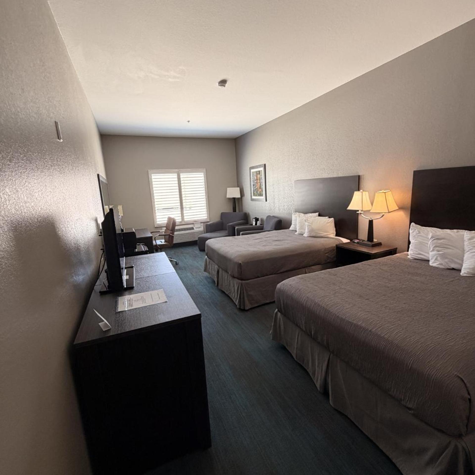Baymont Inn &amp; Suites Crystal City 2/16