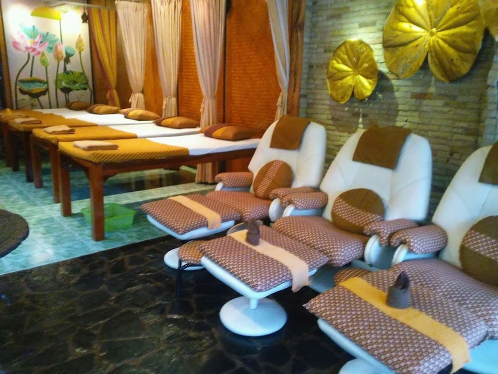 Paradise Bungalows 35/47
