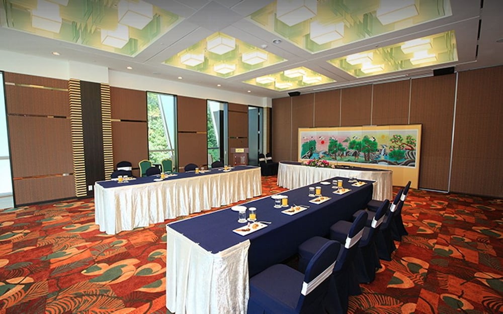 High1 Grand Hotel Convention Tower 60/64