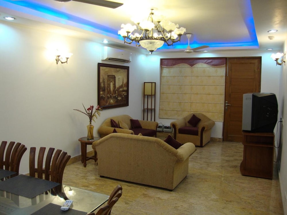 Skylink Suites And Apartments 21/33