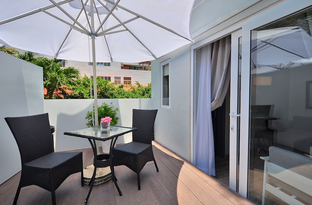 Hese Boutique Hotel & Apartment 63/73