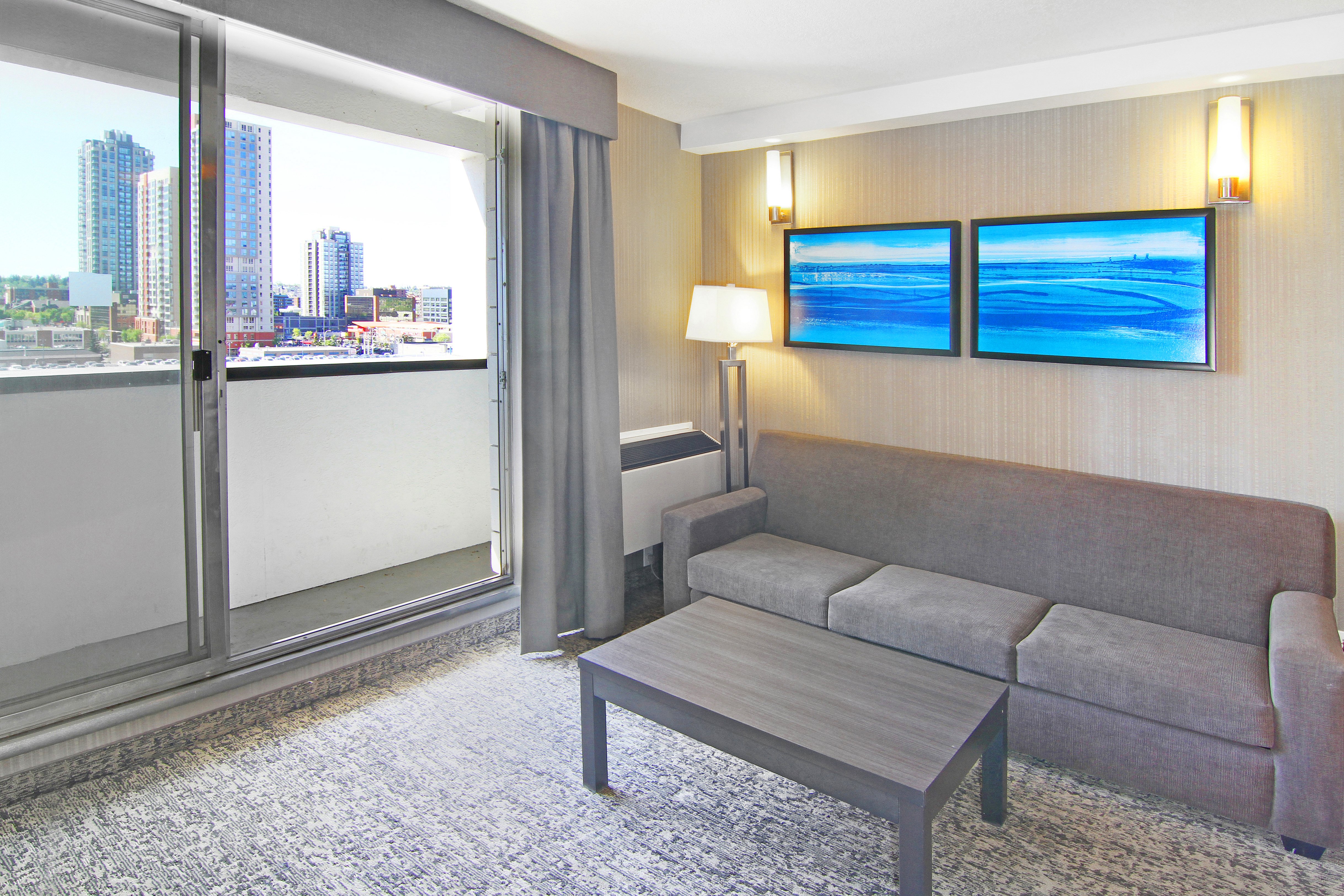 Holiday Inn Express Hotel & Suites Calgary 49/71