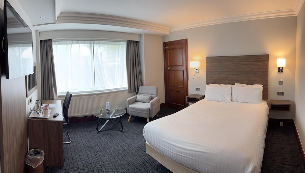 Standard, King Bed