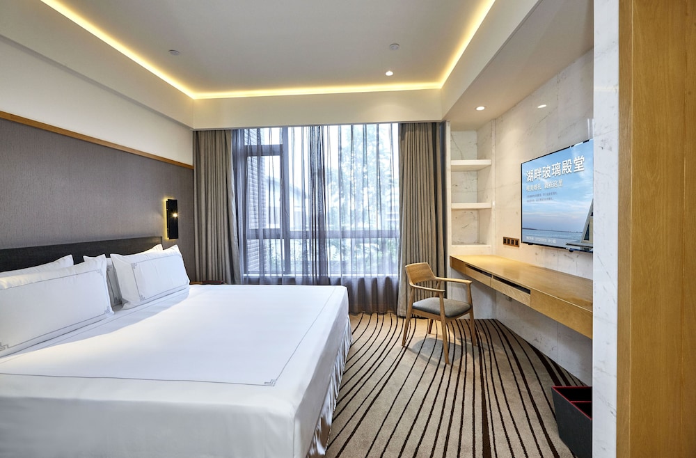 Tongli Lakeview Hotel 30/76