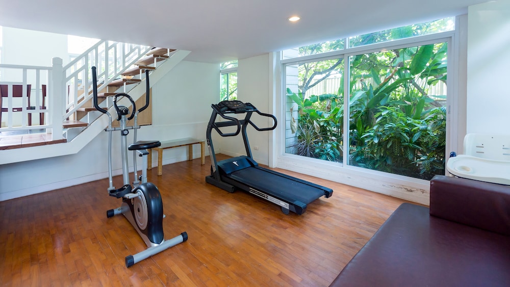 Baan Poolom Beachfront Condominium 20/50
