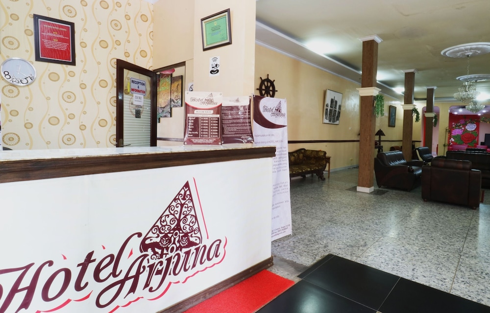 Hotel Arjuna 7/66