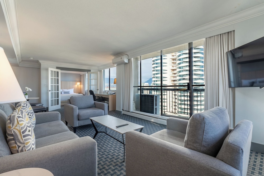 Century Plaza Hotel & Spa 52/74