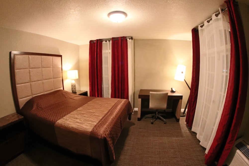 Santa Cruz Inn Riverside 7/23