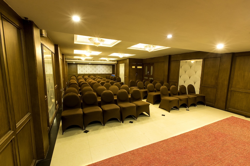 Grand Residence 24/50