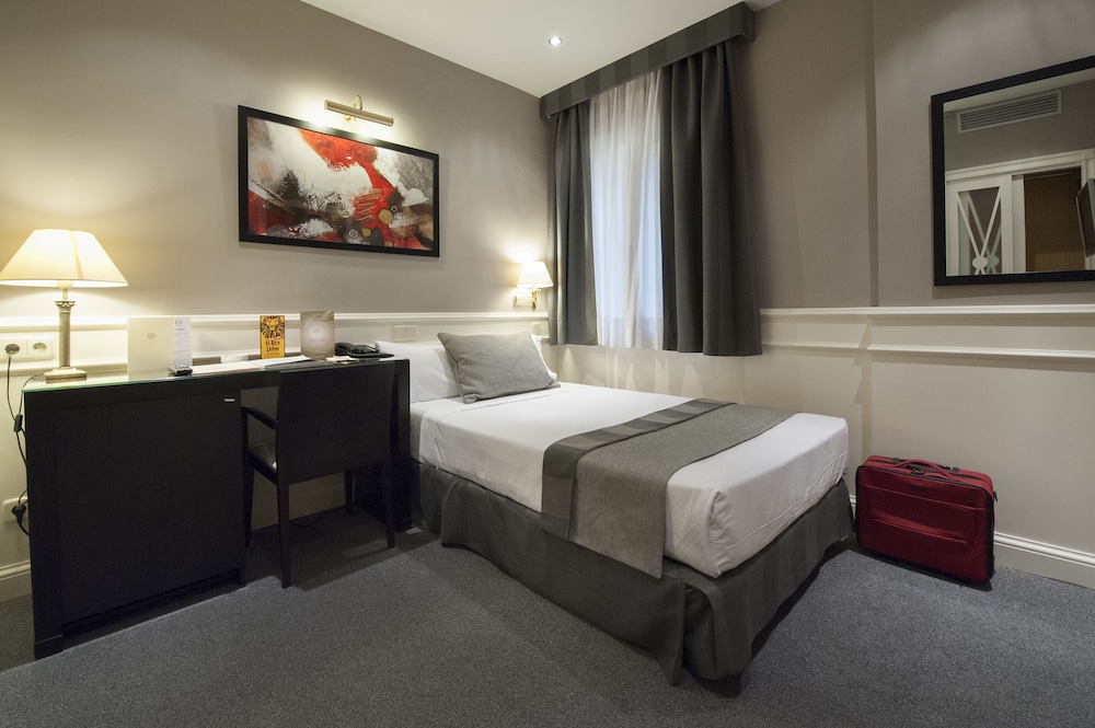 Emperador Hotel Madrid 12/50