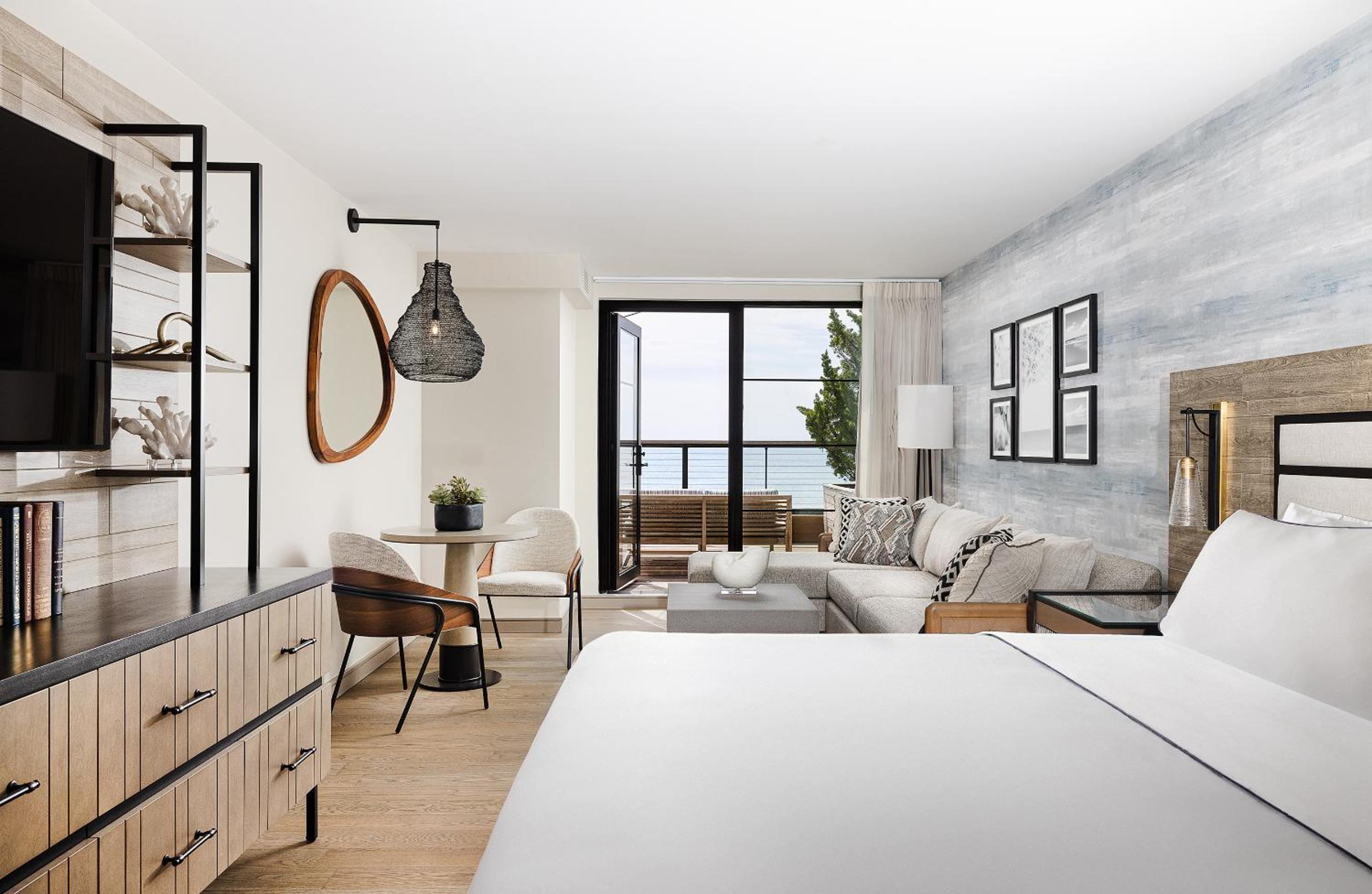 Deluxe, King Bed, Ocean Front