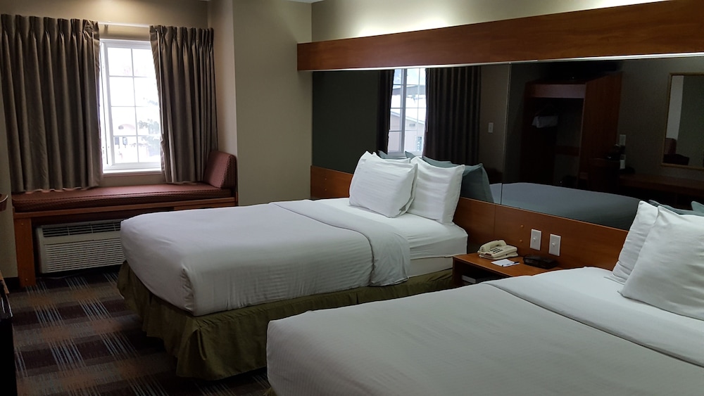 Microtel Inn And Suites Bozeman 13/34
