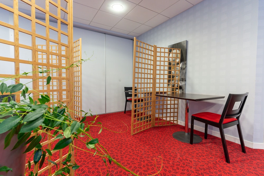 BRIT HOTEL BELFORT CENTRE-LE BOREAL 43/62